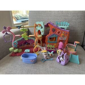 Littlest Pet Shop Club House & trick N Talent Show Playset with Figures Vintage
